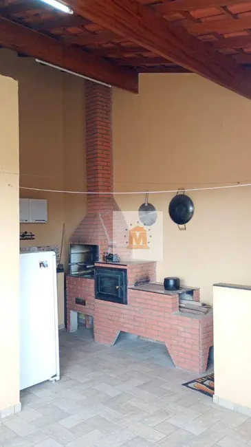 Foto 1 de Casa com 3 quartos à venda, 175m2 em Jardim Paraíso, Jacarei - SP