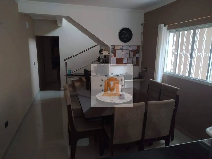 Foto 1 de Sobrado com 3 quartos à venda, 200m2 em Cidade Salvador, Jacarei - SP