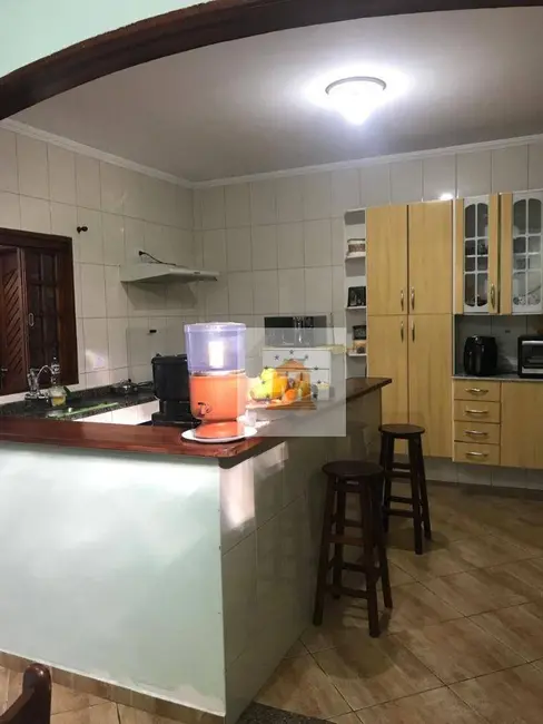 Foto 6 de Sobrado com 2 quartos à venda, 100m2 em Parque dos Príncipes, Jacarei - SP