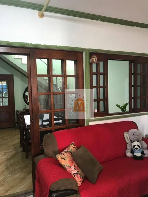 Foto 2 de Sobrado com 2 quartos à venda, 100m2 em Parque dos Príncipes, Jacarei - SP