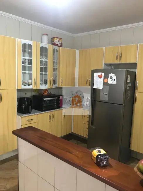 Foto 9 de Sobrado com 2 quartos à venda, 100m2 em Parque dos Príncipes, Jacarei - SP