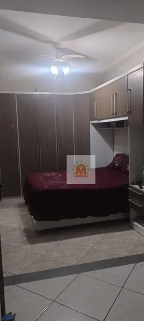 Casa com 3 quartos à venda, 125m2 em Jardim das Oliveiras, Jacarei - SP - imagem 4 Foto 4 de Casa com 3 quartos à venda, 125m2 em Jardim das Oliveiras, Jacarei - SP