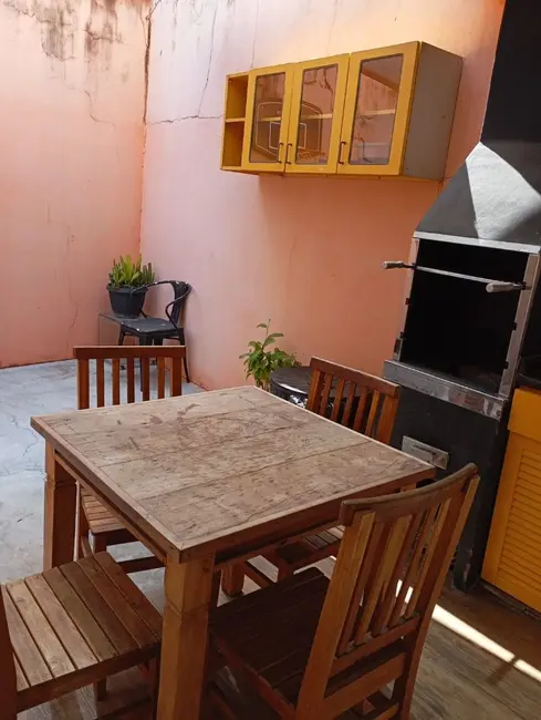 Foto 2 de Sobrado com 2 quartos à venda, 104m2 em Jardim Primavera, Jacarei - SP