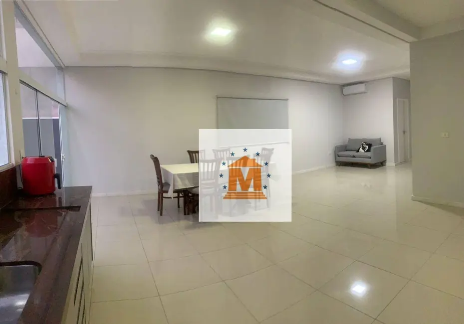 Foto 2 de Casa de Condomínio com 3 quartos à venda, 270m2 em Bandeira Branca, Jacarei - SP