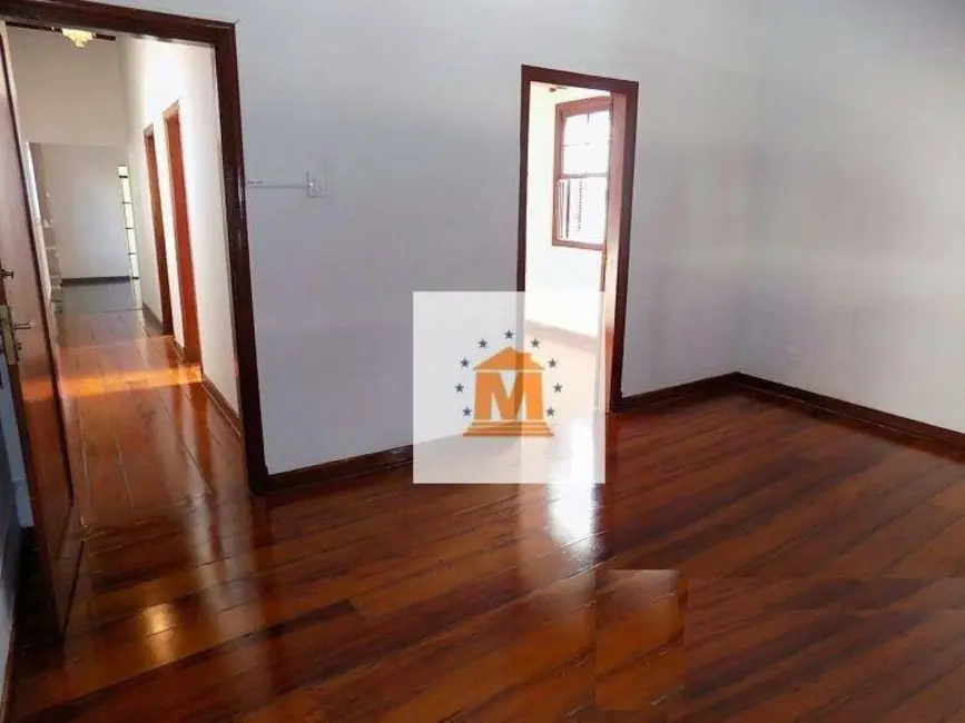 Foto 4 de Casa com 3 quartos à venda, 483m2 em Centro, Jacarei - SP