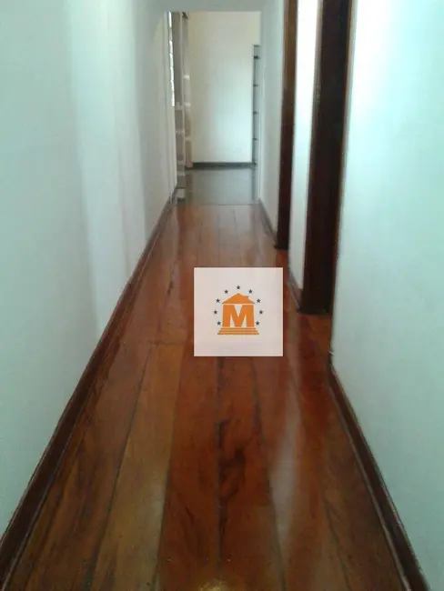 Foto 3 de Casa com 3 quartos à venda, 483m2 em Centro, Jacarei - SP