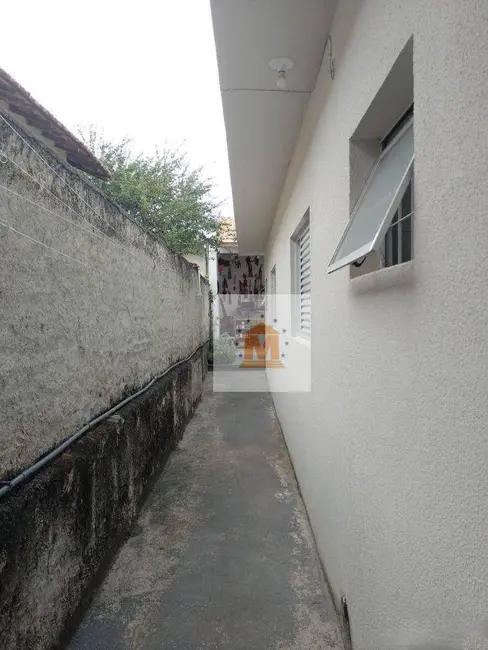 Casa com 2 quartos à venda, 150m2 em Vila Formosa, Jacarei - SP - imagem 2 Foto 2 de Casa com 2 quartos à venda, 150m2 em Vila Formosa, Jacarei - SP