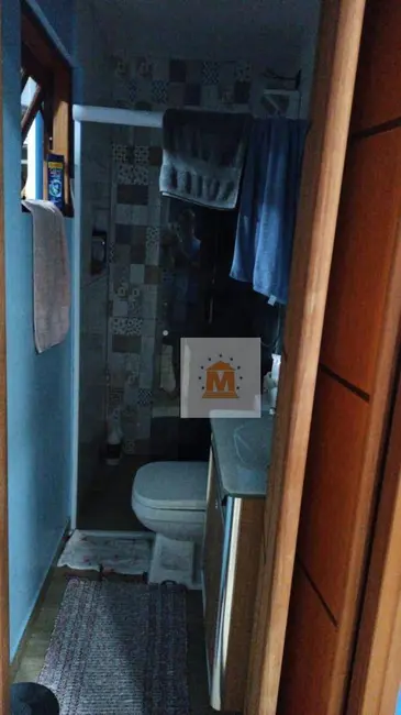 Sobrado com 2 quartos à venda, 105m2 em São João, Jacarei - SP - imagem 5 Foto 5 de Sobrado com 2 quartos à venda, 105m2 em São João, Jacarei - SP