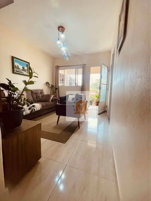 Foto 6 de Casa com 5 quartos à venda, 250m2 em São João, Jacarei - SP