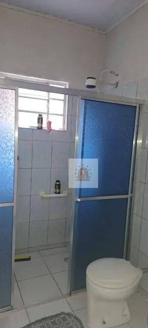 Foto 4 de Casa com 2 quartos à venda, 200m2 em Conjunto São Benedito, Jacarei - SP