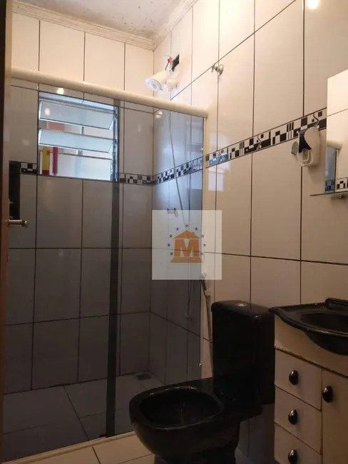 Casa com 2 quartos à venda, 162m2 em Jardim Santa Marina, Jacarei - SP - imagem 5 Foto 5 de Casa com 2 quartos à venda, 162m2 em Jardim Santa Marina, Jacarei - SP