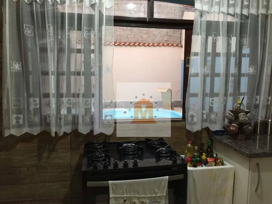 Casa com 3 quartos à venda, 250m2 em Jardim do Vale, Jacarei - SP - imagem 2 Foto 2 de Casa com 3 quartos à venda, 250m2 em Jardim do Vale, Jacarei - SP