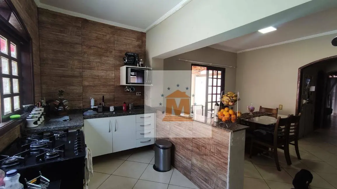 Casa com 3 quartos à venda, 250m2 em Jardim do Vale, Jacarei - SP - imagem 1 Foto 1 de Casa com 3 quartos à venda, 250m2 em Jardim do Vale, Jacarei - SP