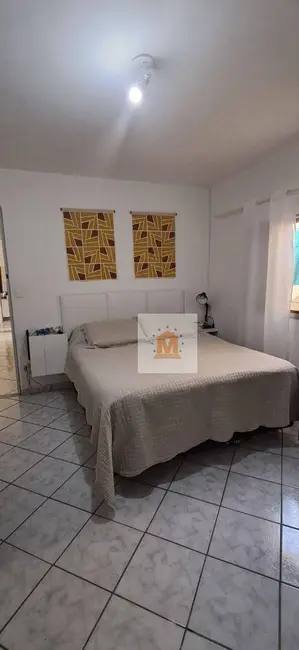 Foto 4 de Casa com 3 quartos à venda, 135m2 em Parque Califórnia, Jacarei - SP