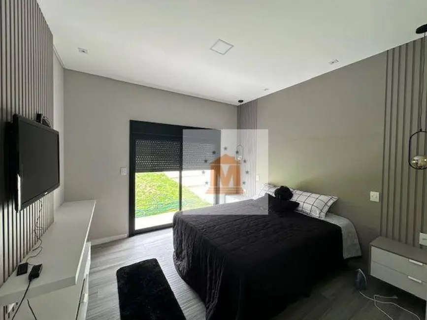 Foto 8 de Casa de Condomínio com 3 quartos à venda, 1700m2 em Condomínio Parque Vale dos Lagos, Jacarei - SP