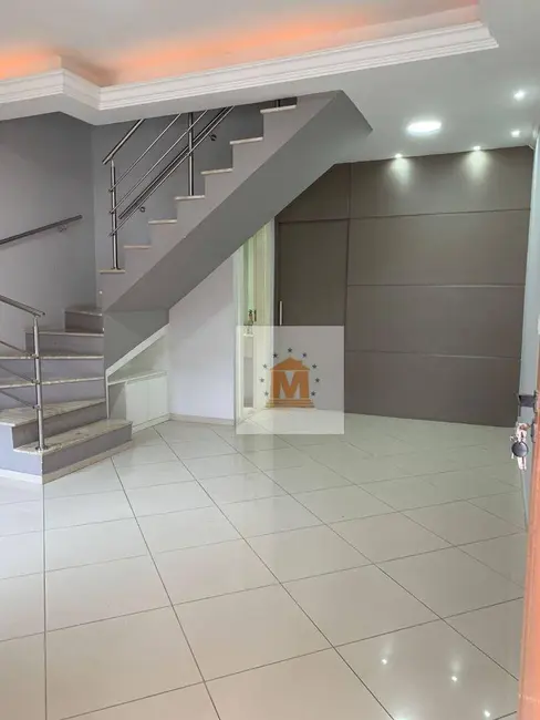 Foto 3 de Sobrado com 2 quartos à venda, 103m2 em Jardim Altos de Santana I, Jacarei - SP