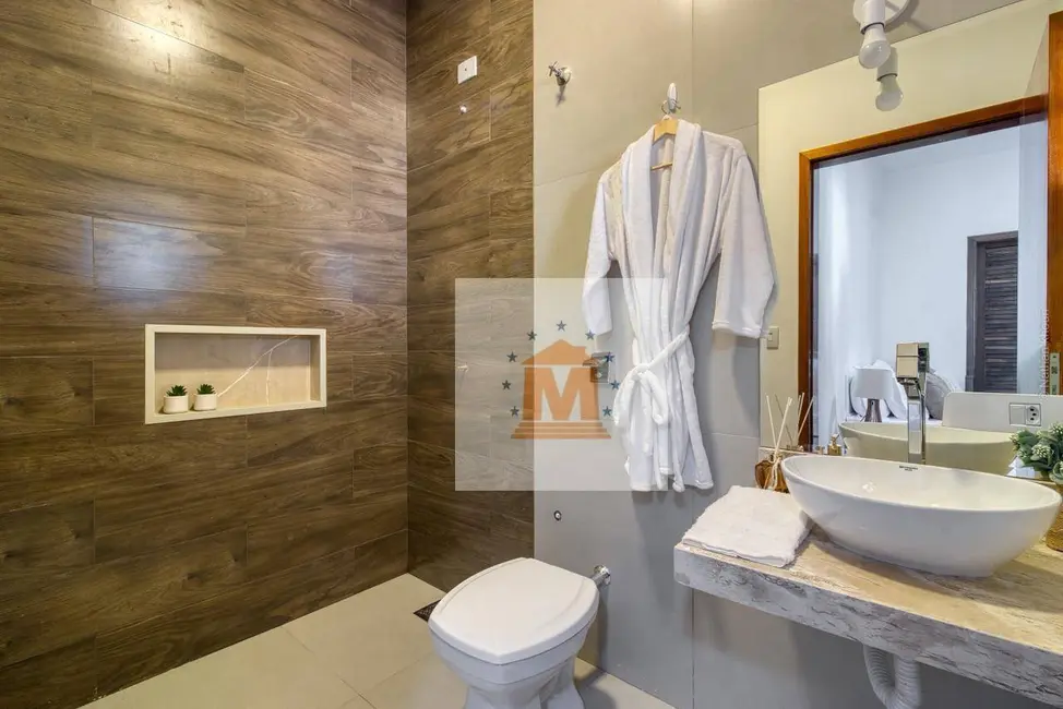 Foto 3 de Sobrado com 7 quartos à venda, 390m2 em Jardim Santa Maria, Jacarei - SP