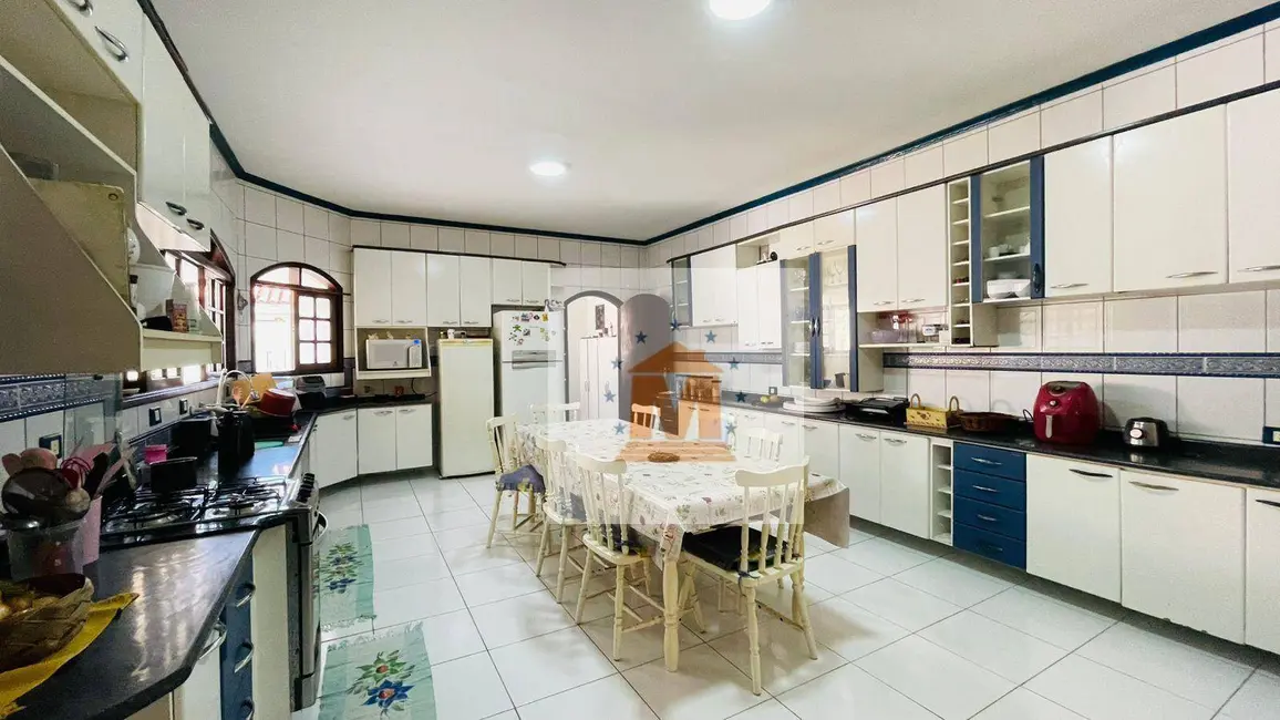 Foto 3 de Sobrado com 4 quartos à venda em Jardim Flórida, Jacarei - SP