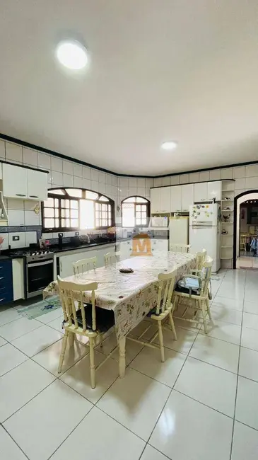 Foto 2 de Sobrado com 4 quartos à venda em Jardim Flórida, Jacarei - SP