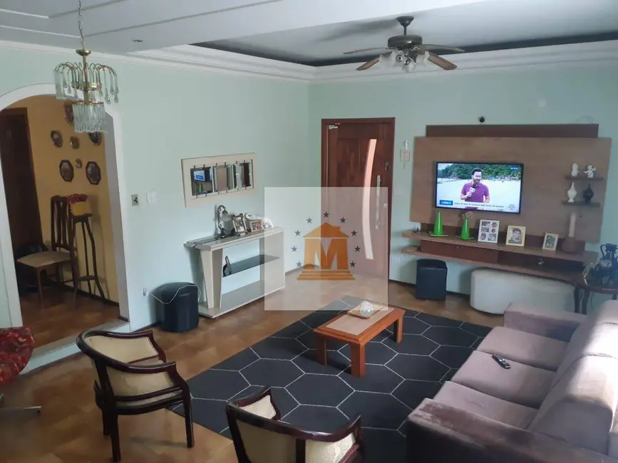 Foto 4 de Casa com 4 quartos à venda, 320m2 em Jardim Santa Maria, Jacarei - SP