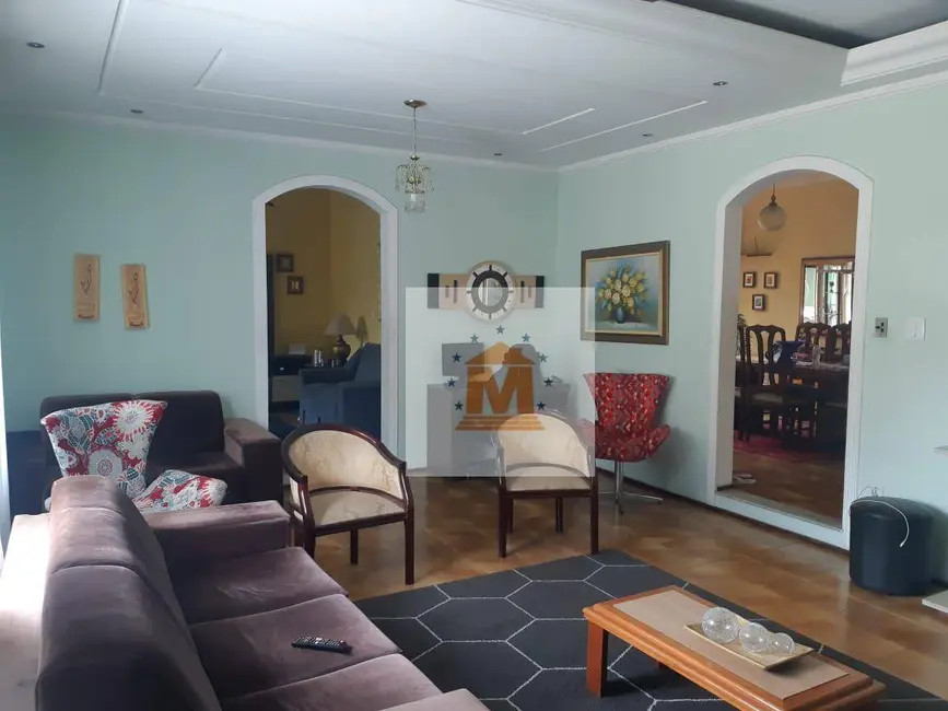 Foto 1 de Casa com 4 quartos à venda, 320m2 em Jardim Santa Maria, Jacarei - SP