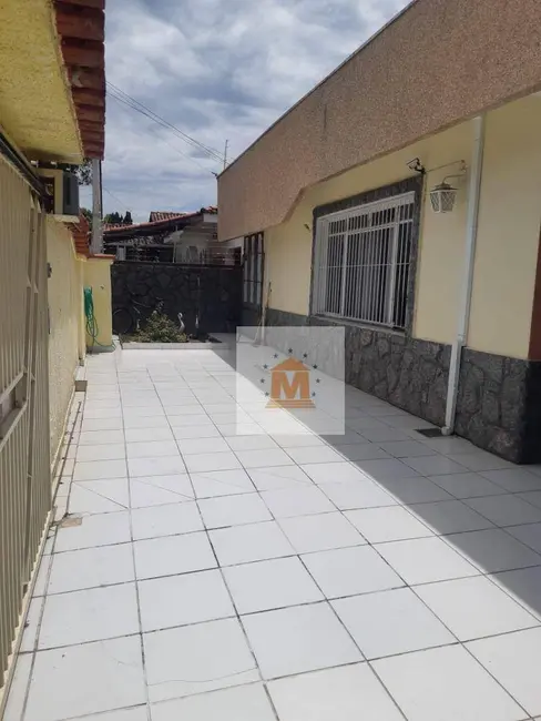 Foto 9 de Casa com 4 quartos à venda, 320m2 em Jardim Santa Maria, Jacarei - SP