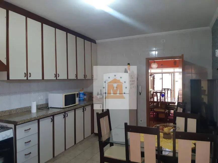 Foto 7 de Casa com 4 quartos à venda, 320m2 em Jardim Santa Maria, Jacarei - SP