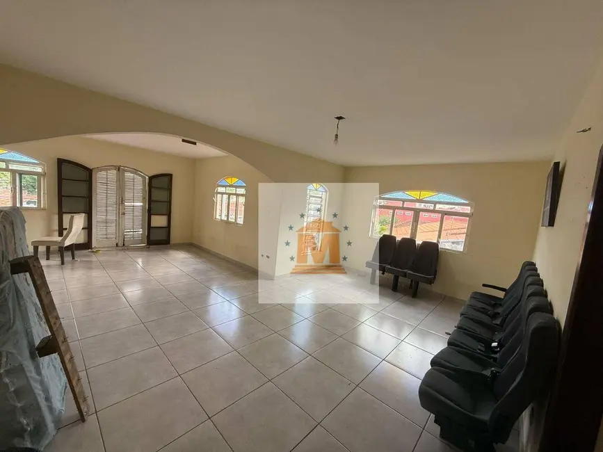 Foto 3 de Sobrado com 6 quartos à venda, 255m2 em Jardim Primavera, Jacarei - SP