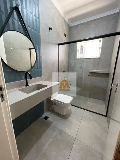 Foto 6 de Casa com 2 quartos à venda, 140m2 em Parque dos Príncipes, Jacarei - SP