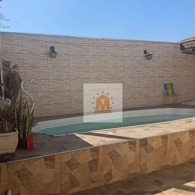 Foto 2 de Sobrado com 4 quartos à venda, 200m2 em Residencial Parque dos Sinos, Jacarei - SP