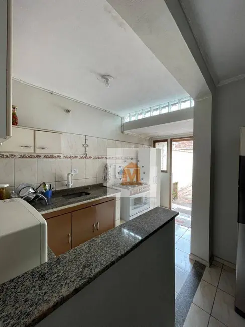 Foto 6 de Casa com 2 quartos à venda, 175m2 em Jardim Flórida, Jacarei - SP