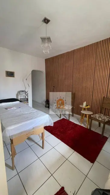 Foto 4 de Casa com 2 quartos à venda, 150m2 em Jardim Flórida, Jacarei - SP