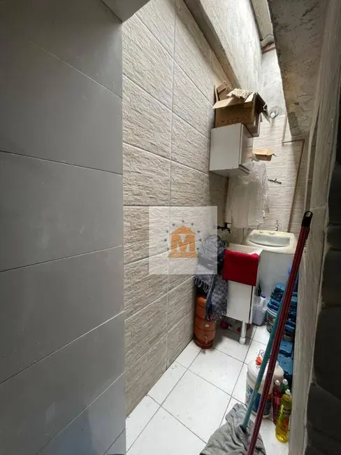 Foto 9 de Casa com 2 quartos à venda, 150m2 em Jardim Flórida, Jacarei - SP