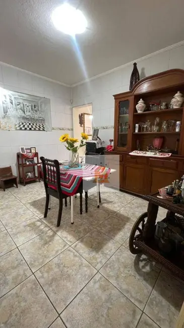 Foto 4 de Casa com 3 quartos à venda, 183m2 em Centro, Jacarei - SP