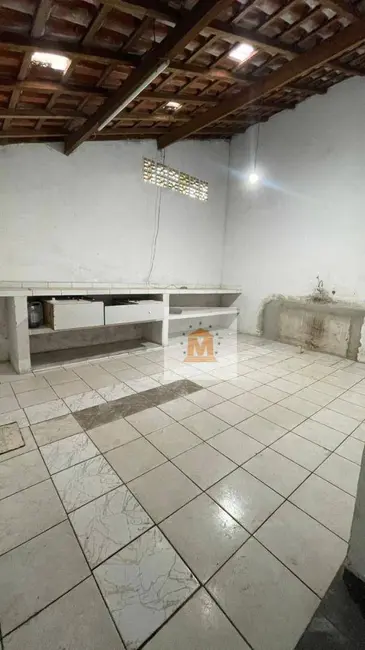 Foto 1 de Casa com 2 quartos à venda, 175m2 em Jardim Novo Amanhecer, Jacarei - SP