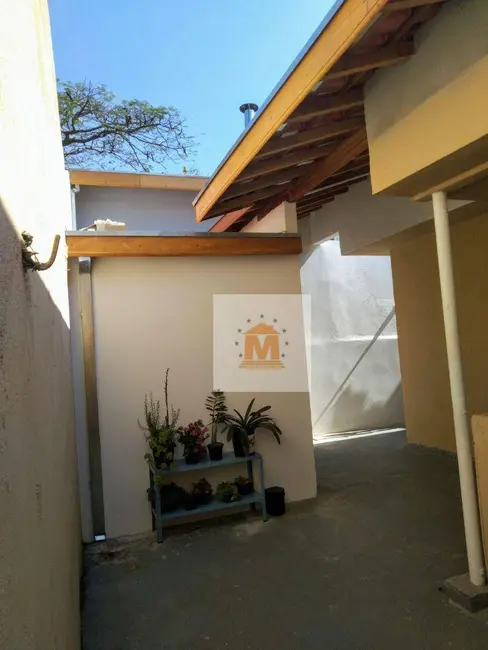 Sobrado com 3 quartos à venda, 265m2 em Sao Jose Dos Campos - SP - imagem 6 Foto 6 de Sobrado com 3 quartos à venda, 265m2 em Sao Jose Dos Campos - SP