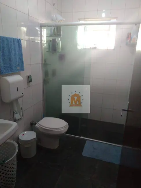 Sobrado com 3 quartos à venda, 265m2 em Sao Jose Dos Campos - SP - imagem 9 Foto 9 de Sobrado com 3 quartos à venda, 265m2 em Sao Jose Dos Campos - SP