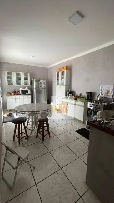 Foto 3 de Casa com 3 quartos à venda, 207m2 em Jardim São José, Jacarei - SP