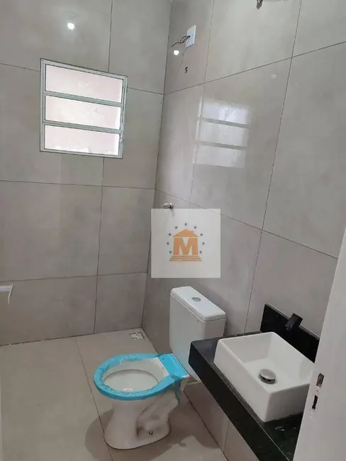 Foto 6 de Casa com 2 quartos à venda, 125m2 em Jardim Emília, Jacarei - SP