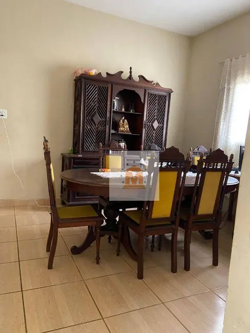 Foto 4 de Casa com 2 quartos à venda, 300m2 em Jardim Flórida, Jacarei - SP