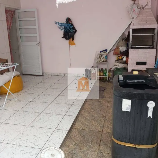 Sobrado com 3 quartos à venda em Vila Nova Aliança, Jacarei - SP - imagem 5 Foto 5 de Sobrado com 3 quartos à venda em Vila Nova Aliança, Jacarei - SP