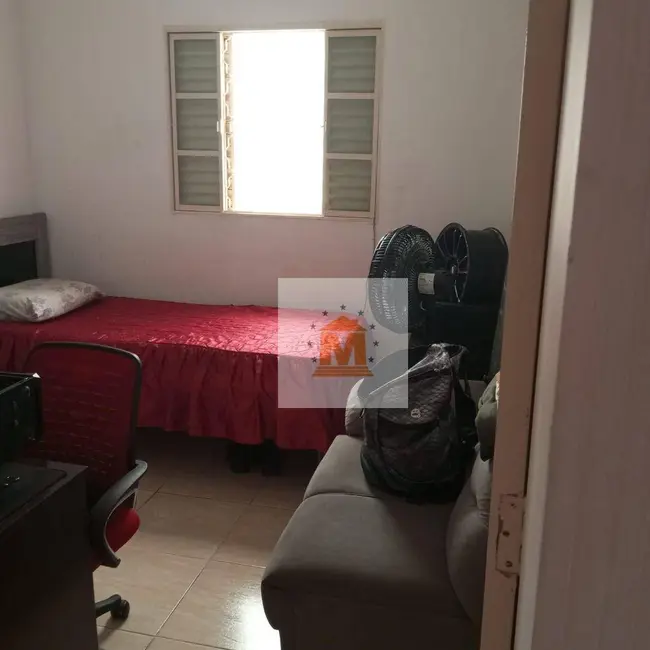 Sobrado com 3 quartos à venda em Vila Nova Aliança, Jacarei - SP - imagem 8 Foto 8 de Sobrado com 3 quartos à venda em Vila Nova Aliança, Jacarei - SP