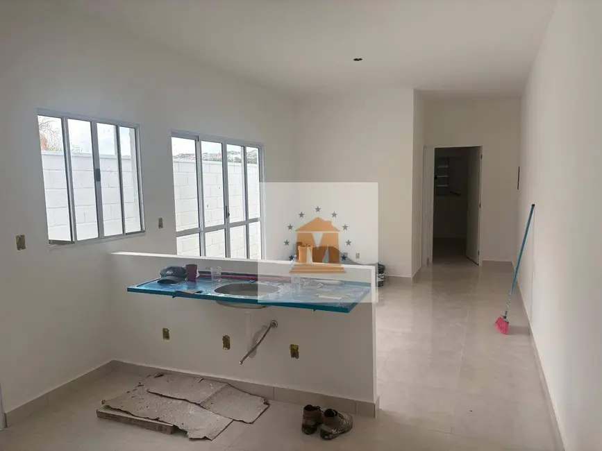 Foto 1 de Casa com 2 quartos à venda, 125m2 em Jardim Novo Amanhecer, Jacarei - SP
