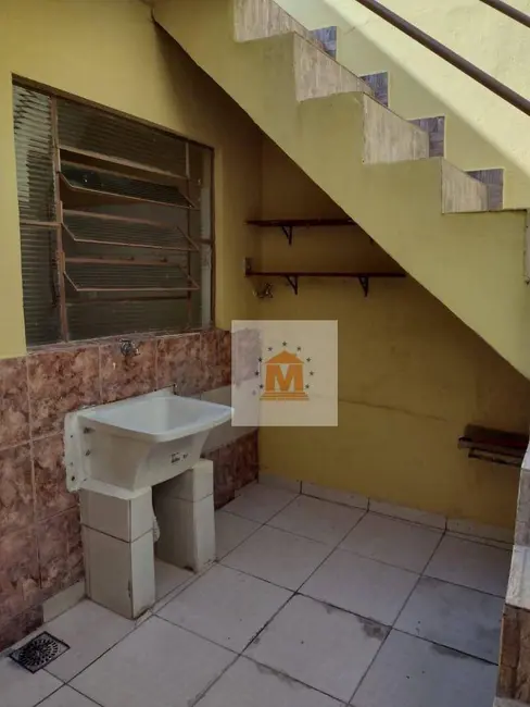 Casa com 2 quartos à venda, 150m2 em Parque Itamarati, Jacarei - SP - imagem 9 Foto 9 de Casa com 2 quartos à venda, 150m2 em Parque Itamarati, Jacarei - SP