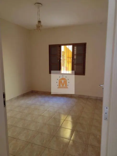 Casa com 2 quartos à venda, 150m2 em Parque Itamarati, Jacarei - SP - imagem 2 Foto 2 de Casa com 2 quartos à venda, 150m2 em Parque Itamarati, Jacarei - SP