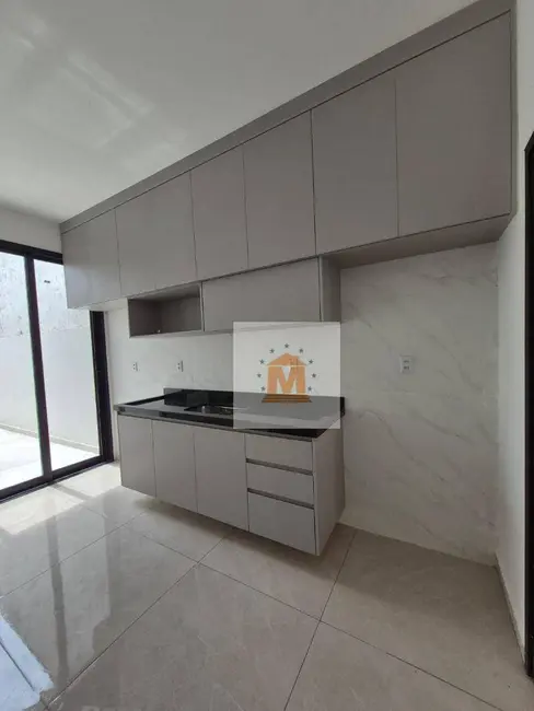 Foto 1 de Casa com 3 quartos à venda e para alugar, 175m2 em Jacarei - SP