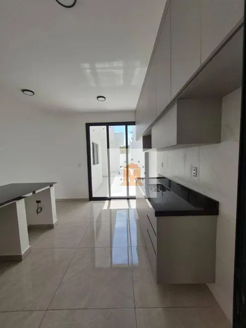 Foto 2 de Casa com 3 quartos à venda e para alugar, 175m2 em Jacarei - SP