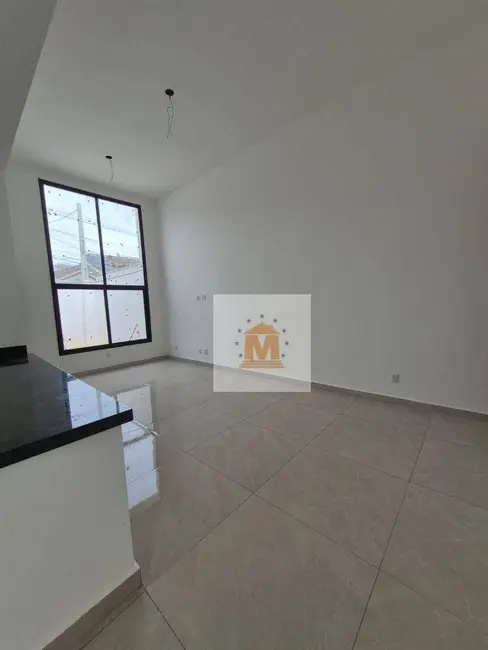 Foto 3 de Casa com 3 quartos à venda e para alugar, 175m2 em Jacarei - SP