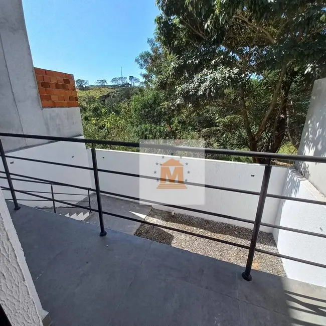 Casa com 3 quartos à venda, 250m2 em Jacarei - SP - imagem 3 Foto 3 de Casa com 3 quartos à venda, 250m2 em Jacarei - SP