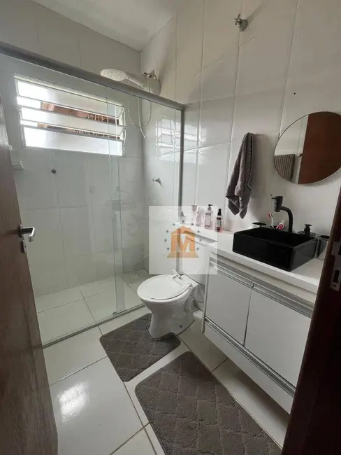 Casa de Condomínio com 3 quartos à venda, 180m2 em Loteamento Jardim Sol Nascente, Jacarei - SP - imagem 5 Foto 5 de Casa de Condomínio com 3 quartos à venda, 180m2 em Loteamento Jardim Sol Nascente, Jacarei - SP